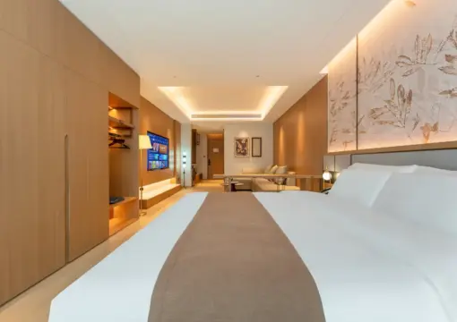 Executive Queen Room